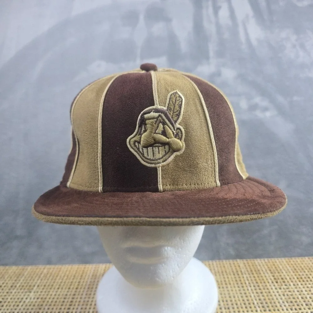 New Era 59fifty 7 5/8 Cleveland Indians Chief Wahoo 2 Tone Brown Velvet Y2K 90's